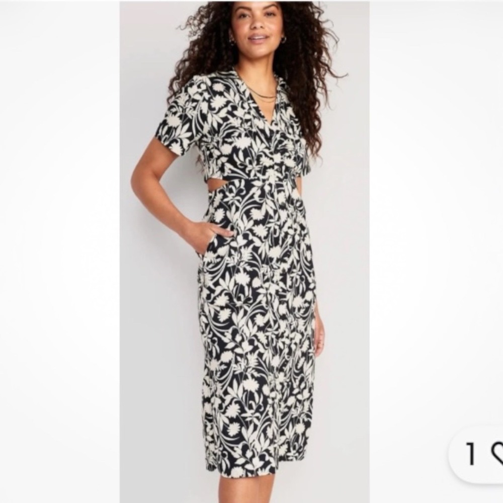 Old Navy Waist Defined Side Cut Out Midi Dress Womens Medium Navy White Floral